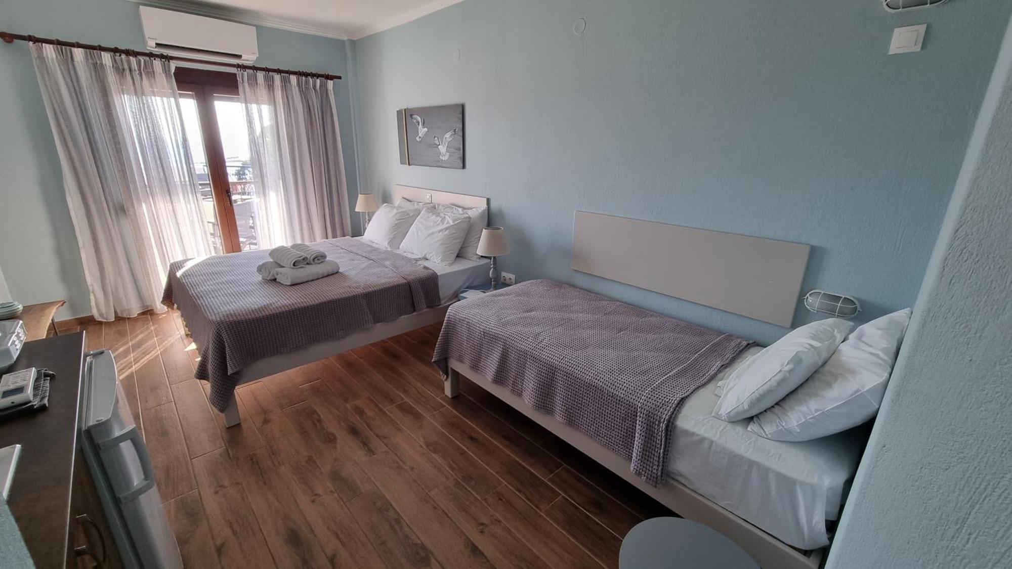 Aria'S House Studios & Apartments Neos Marmaras Quarto foto